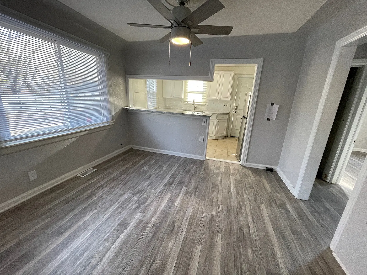 2 bed, 760 sqft, $1,200 — Photo 2