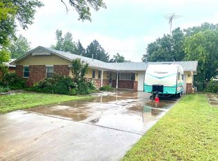 1301 W Thompson Ave, Enid, OK 73703