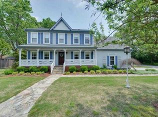 1001 Austin Dr, Chesapeake, VA 23320