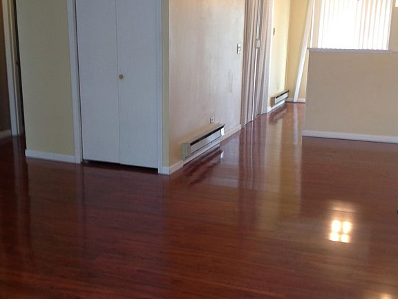 5th image of 173 N Waters Edge Dr