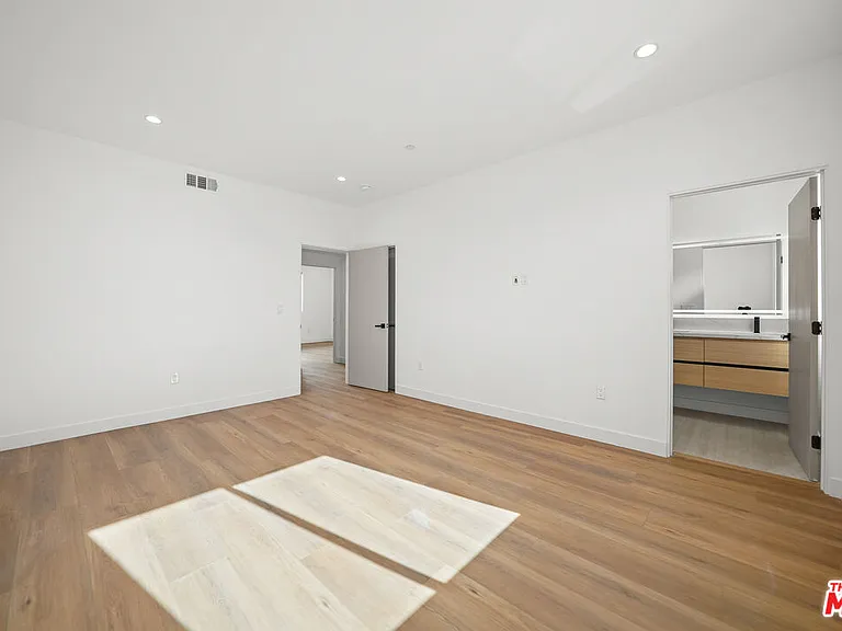 13694 Erwin St #A — Photo 26