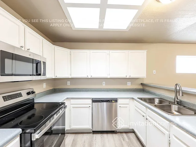 8142 W Mescal St — Photo 9