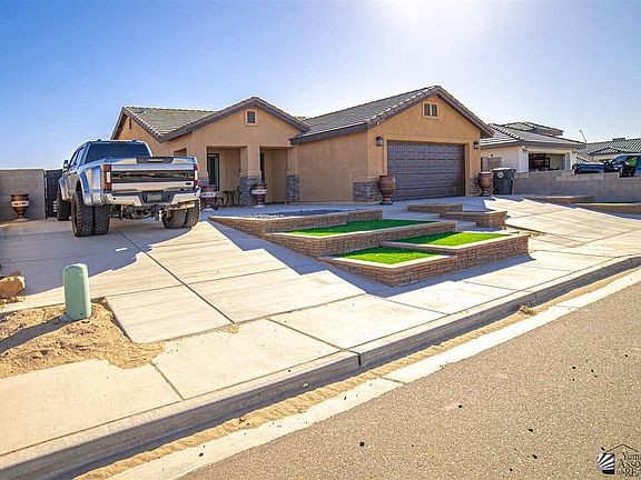 2nd image of 4153 E Los Olivos Dr