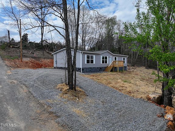 5th image of 1512 Red Bud Dr