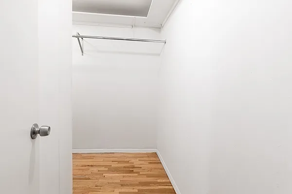 Rented by MNS | media 25