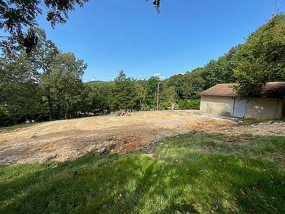 5th image of 1179 Penobscot Dr