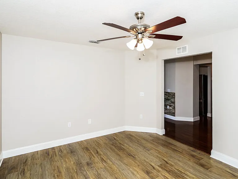 5122 Garberia Ave — Photo 6