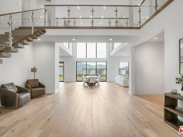 20150 W Galway Ln, Porter Ranch, CA 91326