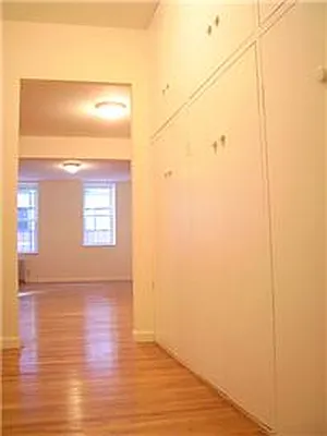 Rented by Adina Realty | media 41