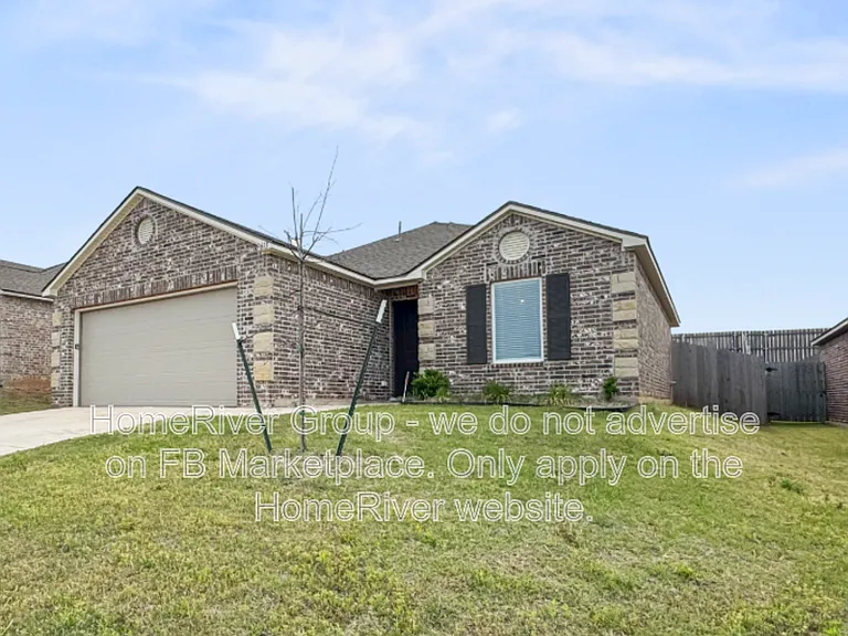 9613 Laredo Ln — Photo 1
