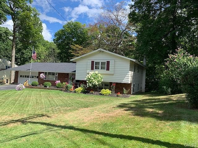 1st image of 141 Northwood Way