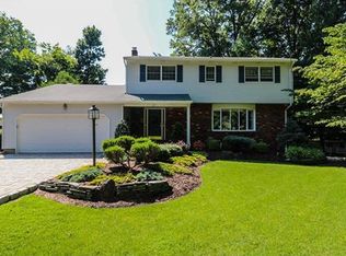 12 Renoux Dr, Milltown, NJ 08850