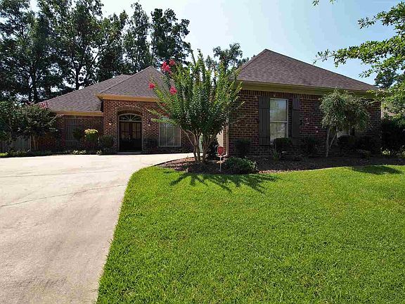 2nd image of 104 Bridge Park Dr
