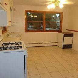 3rd image of 14331 S Blaine Ave