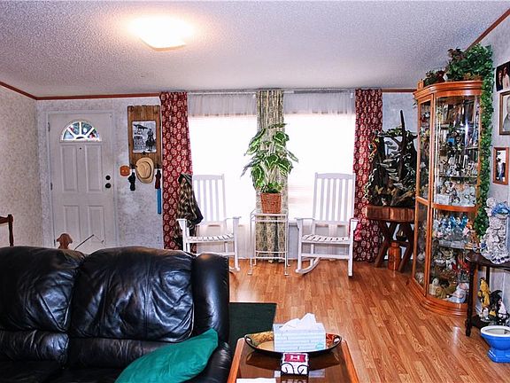 4th image of 120 Clark St