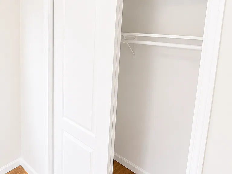 75 E 28th St #2 — Photo 4