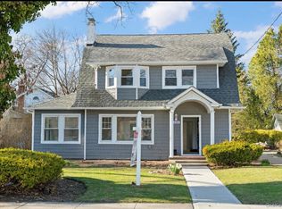 120 Lena Avenue, Freeport, NY 11520