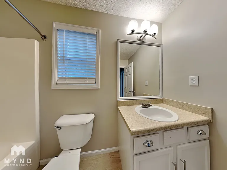 93 Deidre Ct — Photo 15