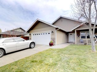 1275 SW Sturgeon Ct, Grants Pass, OR 97527