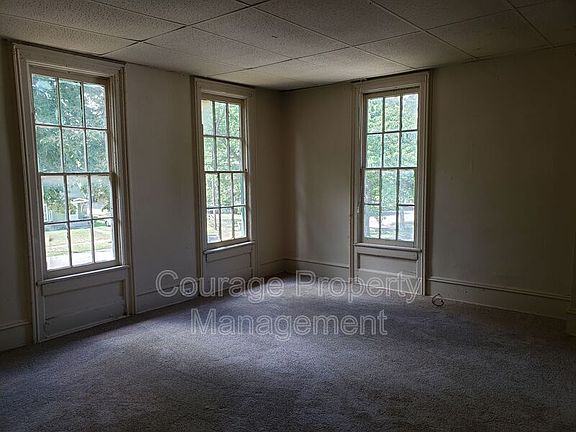 5th image of 1302 Lake St Floor 2