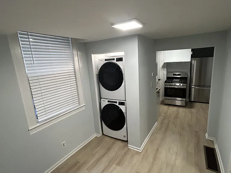 128 Center St #1/2 — Photo 5