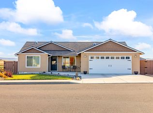 180 Bluegrass Dr, Culver, OR 97734