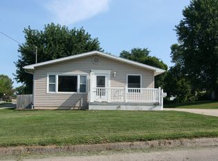 1806 S 4th Ave E, Newton, IA 50208