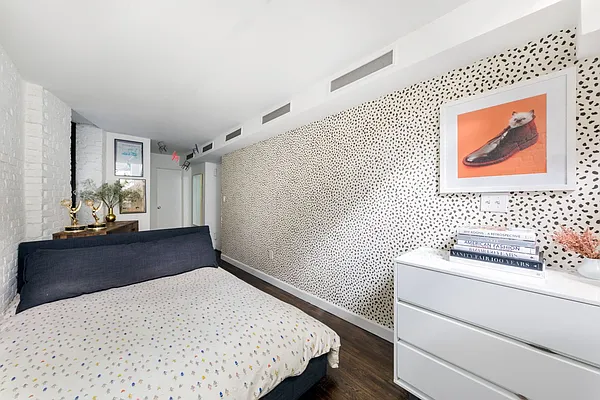 Sold by Compass | media 5