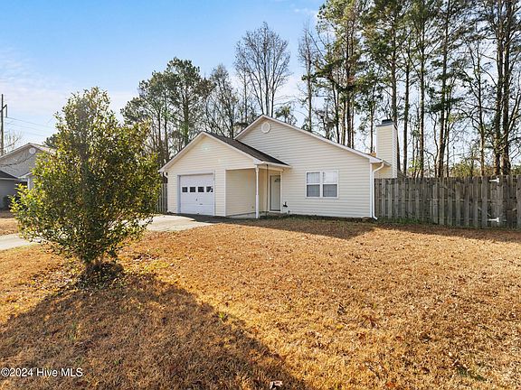 3rd image of 1112 Inez Court