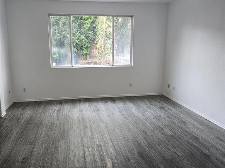421 Steiner Dr — Photo 11