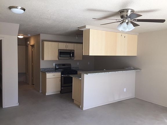 Open kitchen to great room