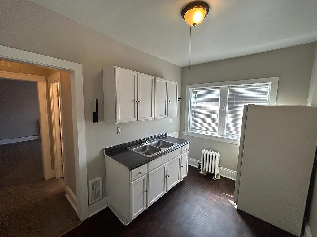 Building Photo - 1685 Lincoln Ave #2A