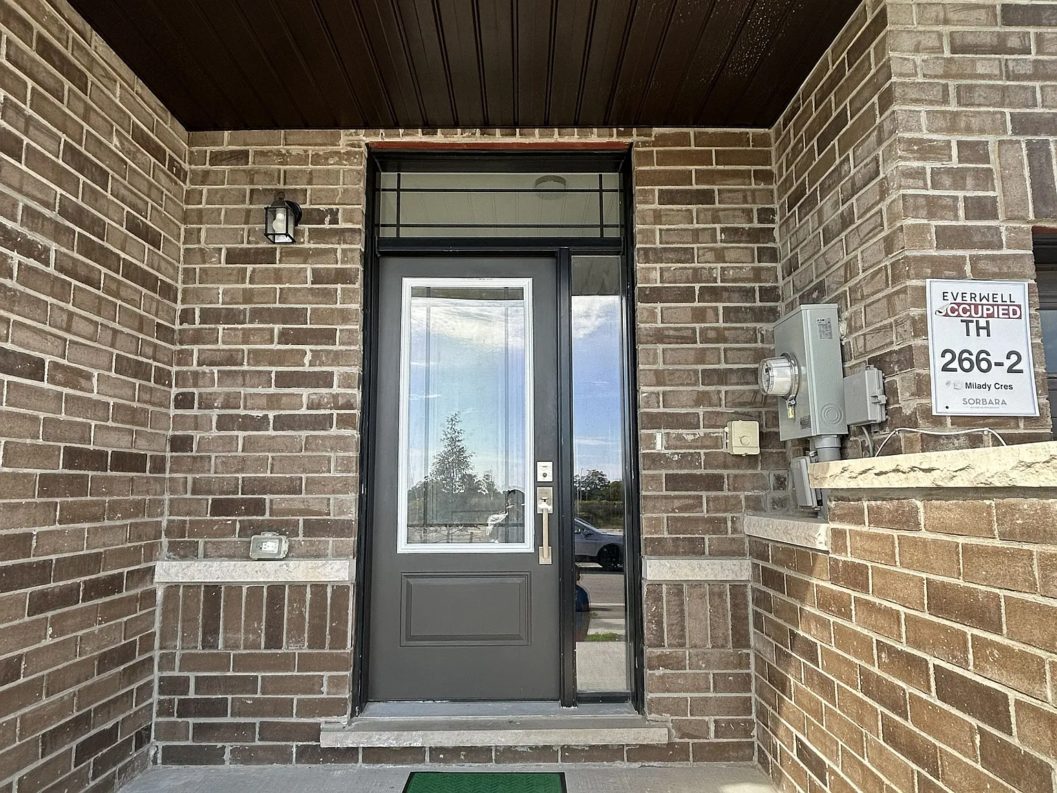 3 bed, $2,550 — Photo 2