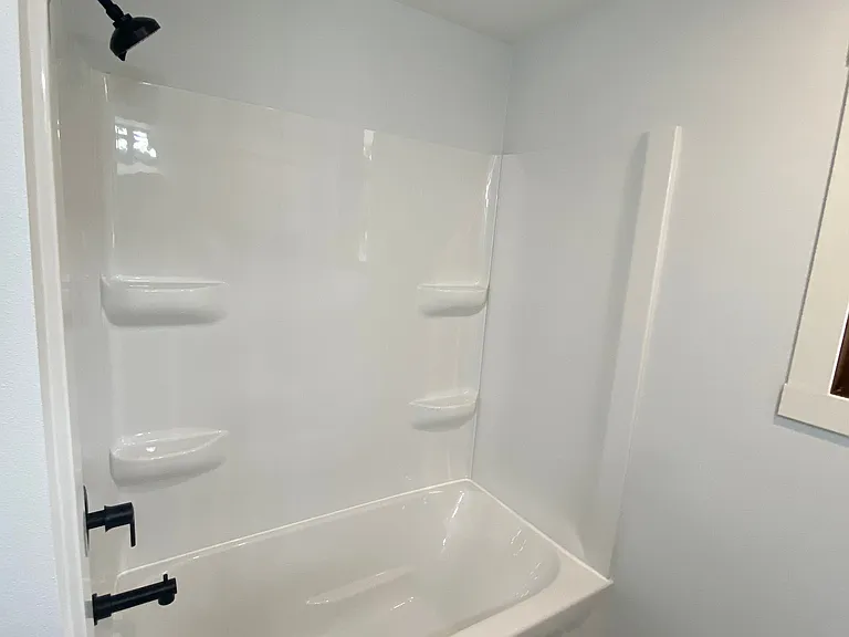 137 Linn St #UPPER — Photo 7