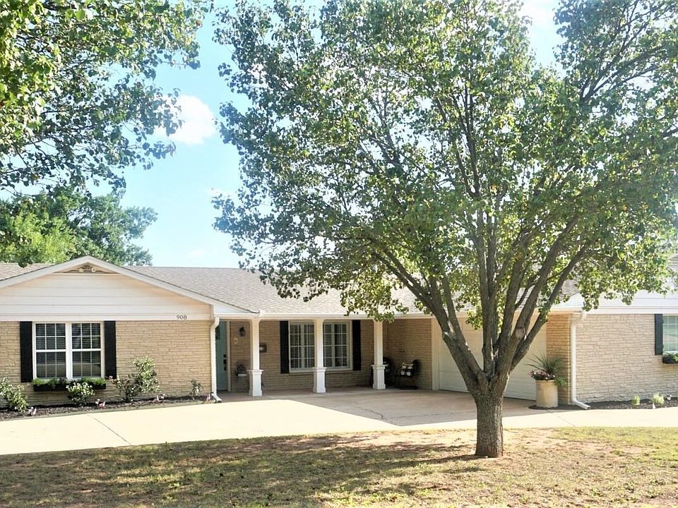 1st image of 908 Hillcrest Dr