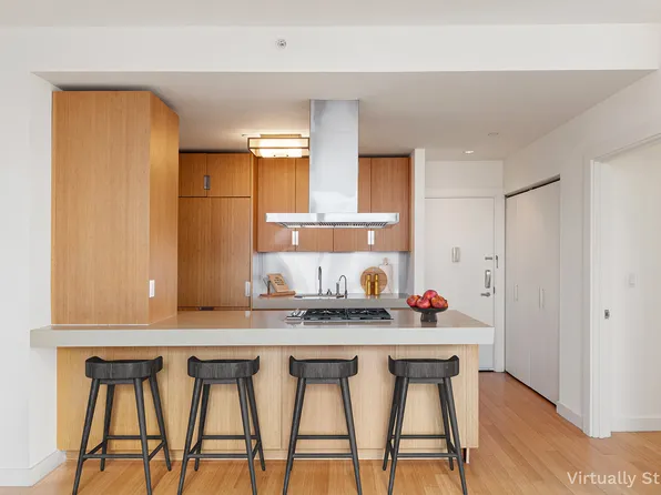 450 West 17th Street image 4 of 18