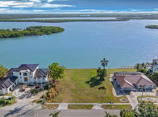 945 Caxambas Dr, Marco Island, FL 34145