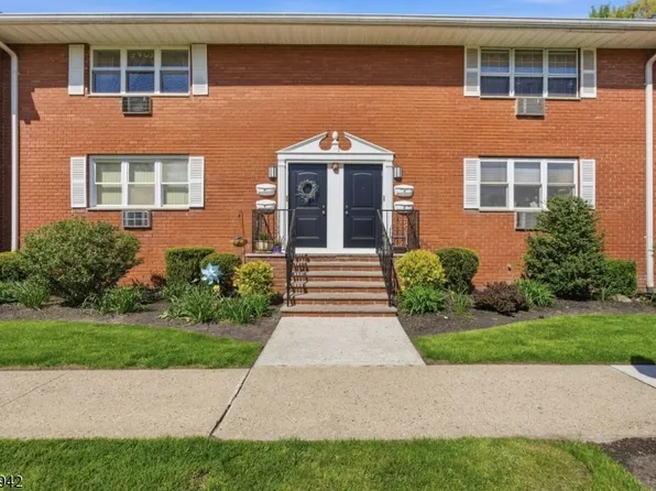 45 Wilfred St, West Orange Twp., NJ 07052