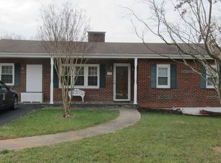 516 Seminole Dr, Madison Heights, VA 24572