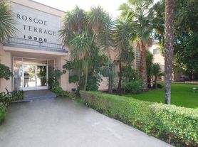 RO1 - Roscoe Terrace