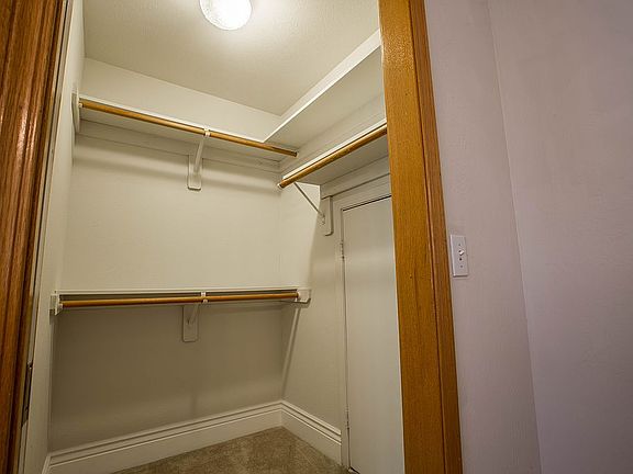 4th image of 5704 W Prospect Dr