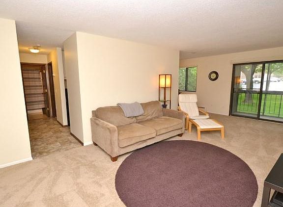 2nd image of 4101 Parklawn Ave APT 132