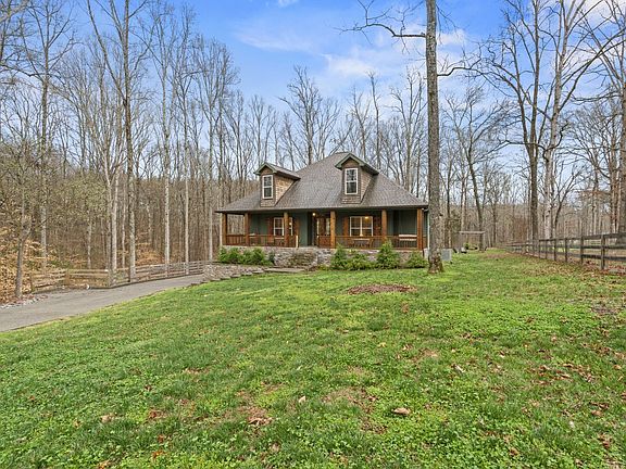4th image of 1073 Split Rail Cir