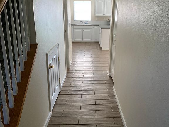 5th image of 106 N Lady Mary Dr