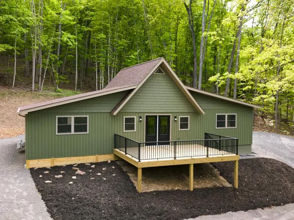2614 Lake Ferndale Dr, Springfield, WV 26763