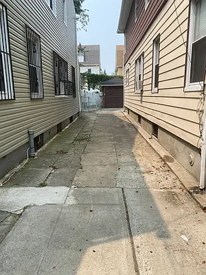 Sold by Excell Choice Realty | media 3