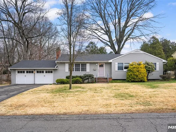 49 Carpenter Ave, Norwood, NJ 07648