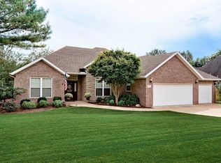 2299 Summer Oak St, Springdale, AR 72762