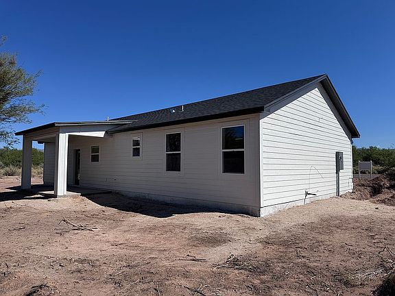 3rd image of 10656 N Inza Ave