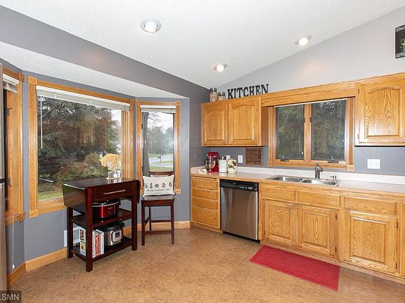 4th image of 5460 273rd St